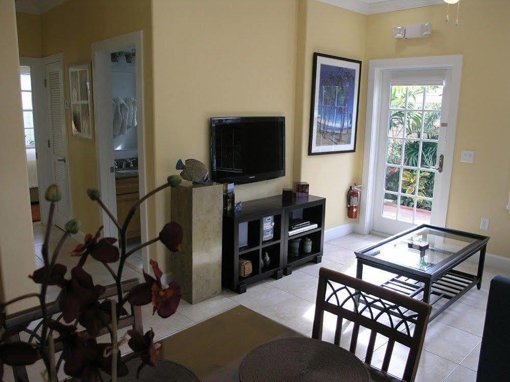 Travelers Palm Inn คีย์เวสต์ ภายนอก รูปภาพ